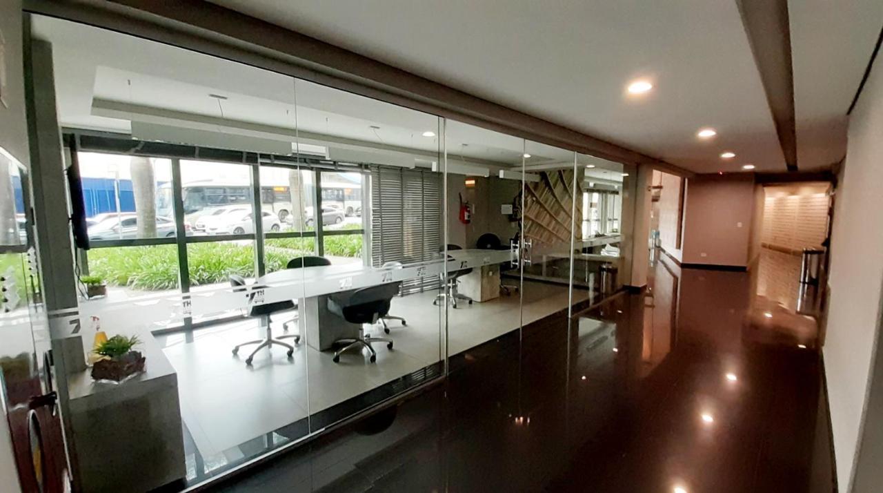 Estudio Aconchegante No Centro De Curitiba - Ar Condicio E Localizacao Perfeita! מראה חיצוני תמונה