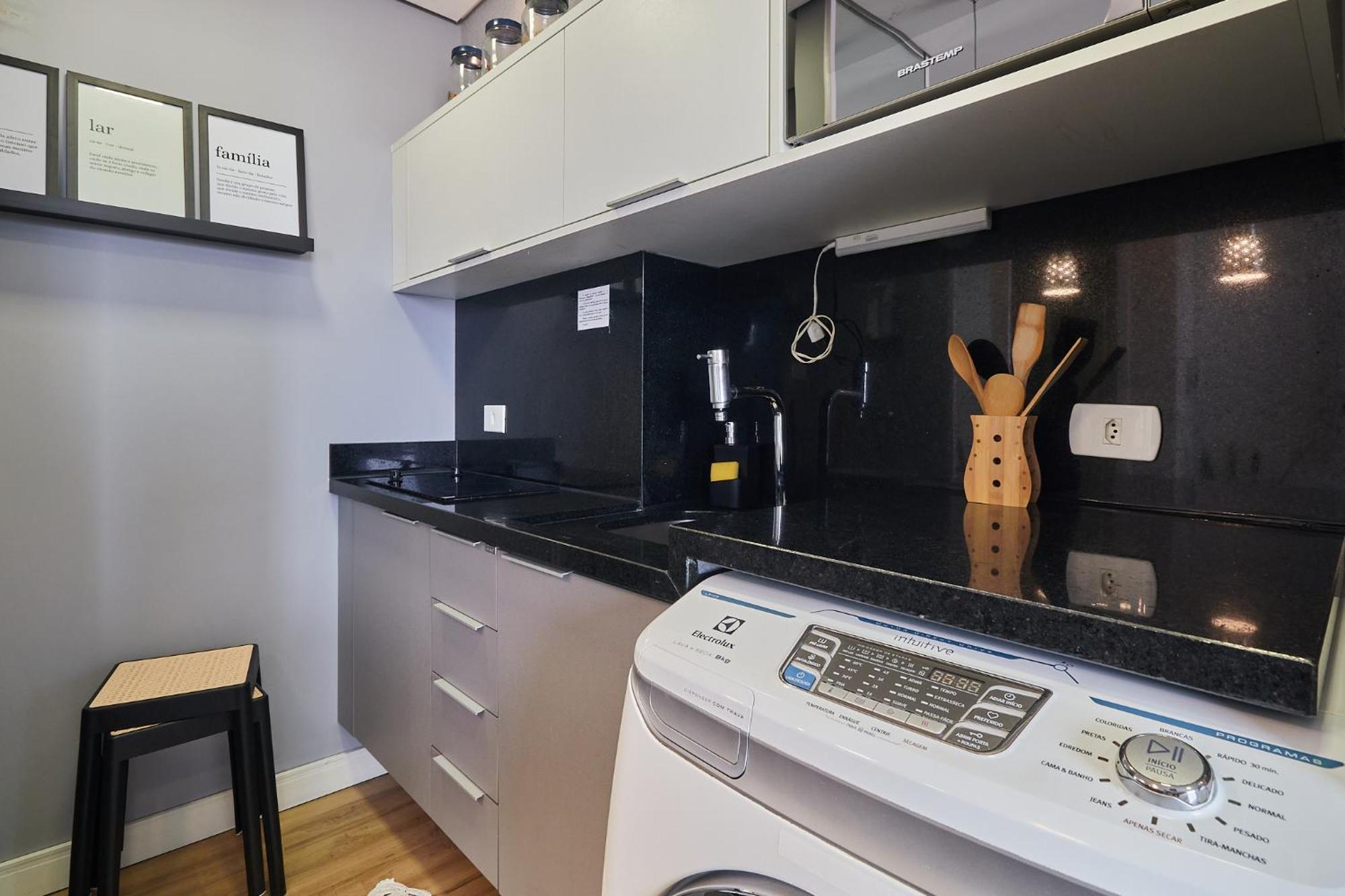 Estudio Aconchegante No Centro De Curitiba - Ar Condicio E Localizacao Perfeita! מראה חיצוני תמונה